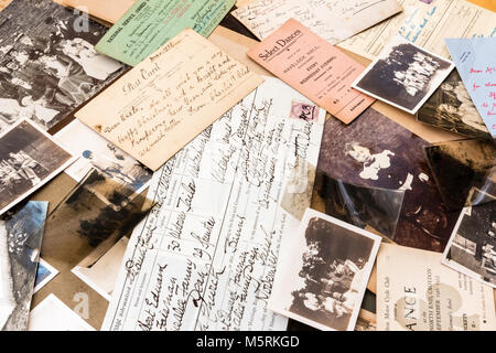 Genealogy and memorabilia. 1900-1920 Photographs, negatives, postcards ...