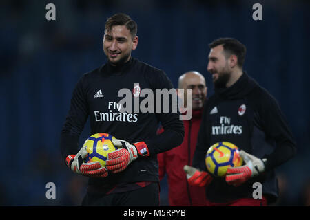 Rome, Italy. 25th Feb, 2018. 25.02.2018. Stadio Olimpico, Rome, Italy. Serie A. AS Roma vs Ac Milan. Donnarumma before  the Serie A football match Roma vs Milan at Stadio Olimpico in Rome. Credit: marco iacobucci/Alamy Live News Stock Photo