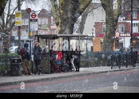Turnpike Lane, London, UK. 26th February 2018. UK Weather. Snow flurries start in North London Credit: Matthew Chattle/Alamy Live News Stock Photo