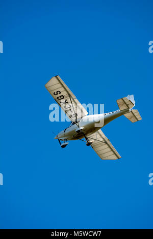 Comco Ikarus C42 FB80 at Wellesbourne Airfield, Warwickshire, England, UK (G-CKGS) Stock Photo