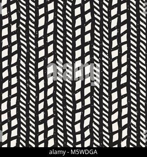 Hand drawn style seamless pattern. Abstract geometric tiling background in black and white. Vector doodle line lattice Stock Vector