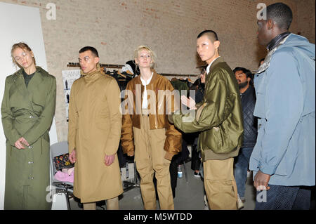 Milano, Italy. 26th Feb, 2018. Models are seen backstage ahead of the Atsushi Nakashima show during Milan Fashion Week Autumn/Winter 2019. Credit: Gaetano Piazzolla/Pacific Press/Alamy Live News Stock Photo