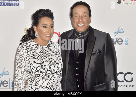 Singer Smokey Robinson and his wife, Frances Glandney, arrived at the ...