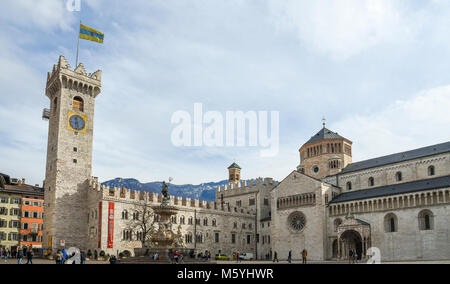 Duomo square with the Fountain of Nettuno and the Cathedral of San Vigilio in the background, Trento, Trentino Alto Adige, Italy Stock Photo