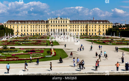 Schönbrunn Palace gardens, Schonbrunn, Vienna, Austria. Stock Photo