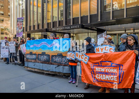 New York, United States. 27th Feb, 2018. Activists rallied outside JPMorgan Chase's headquarters on February 27, 2018; at the bank's annual ‘Investor Day.' Groups ranging from Rainforest Action Network, the American Indian Community House and Sane Energy Project demanded that the bank defund tar sands, one of the dirtiest fossil fuels on the planet. Credit: Erik McGregor/Pacific Press/Alamy Live News Stock Photo