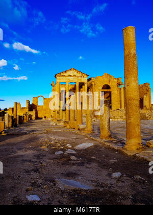 Roman ruins of Sufetula, containing the best preserved Roman forum temples in Tunisia. It was the entry point of the Muslim conquest of North Africa. Stock Photo