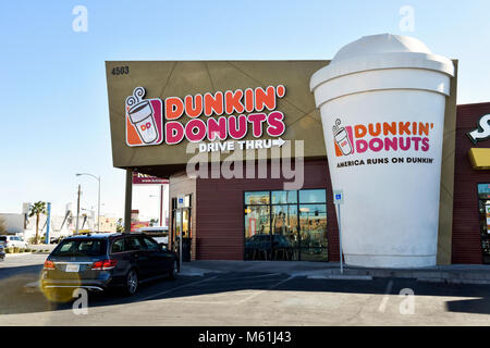 Dunkin Donuts fast food restaurant storefront Stock Photo