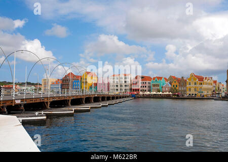 The Queen Emma bridge, a bridge of boats at Willemstad, Curacao, Netherlands Antilles, Caribbean Stock Photo