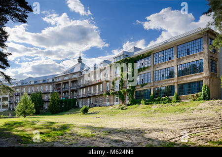 Former Sanatorium of the Capital City of Warsaw (built 1929), currently part of Masovian Center for the Treatment of Lung Diseases and Tuberculosis. O Stock Photo