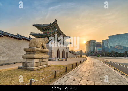 Seoul sunrise city at Gwanghwamun Gate, Seoul, South Korea (Translation : Gwanghwamun name of the gate) Stock Photo