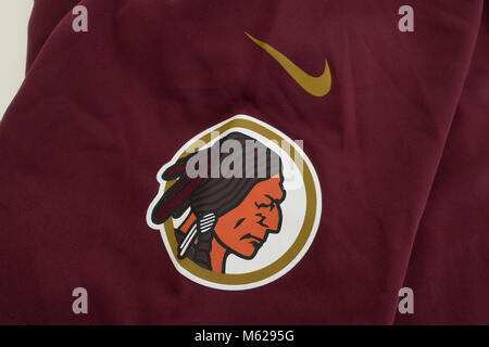 Redskins football jersey nike hi-res stock photography and images - Alamy