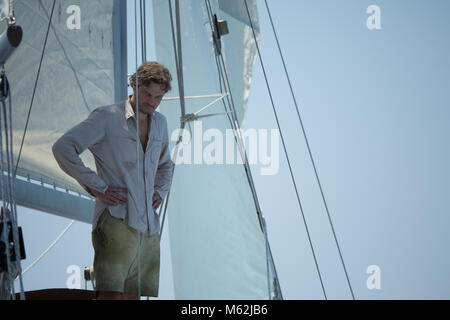 RELEASE DATE: 2018 TITLE: The Mercy STUDIO: Lionsgate DIRECTOR: James Marsh PLOT: Yachtsman Donald Crowhurst's disastrous attempt to win the 1968 Golden Globe Race ends up with him creating an outrageous account of traveling the world alone by sea. STARRING: COLIN FIRTH as Donald Crowhurst. (Credit Image: © Lionsgate/Entertainment Pictures) Stock Photo