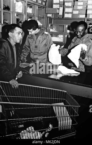 Young Conscripts for National Service arrive at Sathonay-Camp 99th Infantry Regiment barracks, France Stock Photo