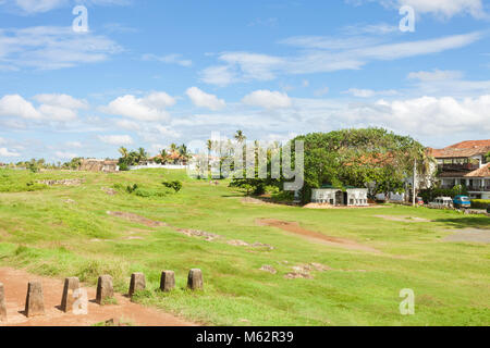 Galle, Sri Lanka, Asia - Traditional living within the historical town wall of Galle Stock Photo