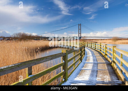 Humber, North Lincolnshire. 27th Feb, 2018. UK Weather: A light covering of snow at the Water's Edge Country Park in Barton-upon-Humber, North Lincolnshire, UK. 27th February 2018. Credit: LEE BEEL/Alamy Live News