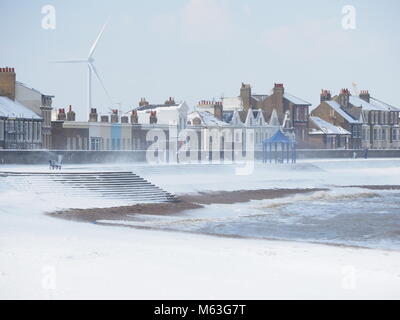 Sheerness, Kent, UK. 28th Feb, 2018. UK Weather: a sunny but very cold day with increasing winds in Sheerness after heavy snowfall overnight. Credit: James Bell/Alamy Live News Stock Photo