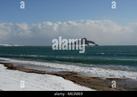 St Michael's Mount, Cornwall, UK. 28th February, 2018. 'The beast from the East' hits St Michael's Mount, Marazion, Cornwall Credit: Lucy Piper/Alamy Live News Stock Photo