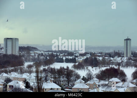 Glasgow, Scotland. 28th Feb 2018.UK Weather: The beast from the east weather covers the south of the city city as the blizzard snow covers all  and  a flash whiteout  visibility. Credit: gerard ferry/Alamy Live News Stock Photo