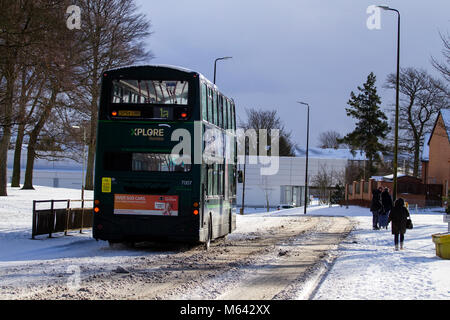 Dundee, Scotland, UK, 28th February, 2018. UK Weather. The Siberian Beast arrives over the north east of Scotland with heavy snow falls and blustery cold winds sweeping across Dundee. Freezing weather from Serbia known as 'The Beast from the East' is set to cause travel disruption and school closures as Britain faces its coldest February in years. Credits: Dundee Photographics/Alamy Live News