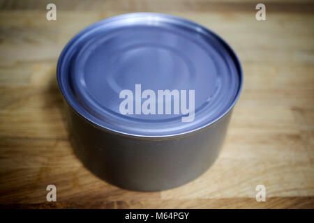 sealed tin of tuna or other canned goods Stock Photo