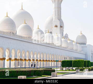 28th December 2017 - Abu Dhabi, UAE. Modern Sheikh Zayed mosque in the middle east. Stock Photo