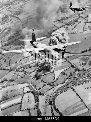 1940s B-26 MARAUDERS SUPPORTING GROUND TROOPS - a3751 HAR001 HARS BLACK AND WHITE GROUND SUPPORT MARAUDER MARAUDERS OLD FASHIONED SHOULDER-WINGED MONOPLANE TWIN-ENGINE UNITED STATES ARMY AIR FORCE WESTERN EUROPE Stock Photo