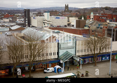 England, Cheshire, Stockport, Merseyway Shopping Precinct, shoppers at ...