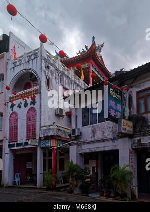 The Hainan Association Temple and building in Carpenter Street, Kuching, Sarawak, Malaysia Stock Photo