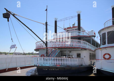 st louis riverboats on the mississippi river in missouri Stock Photo