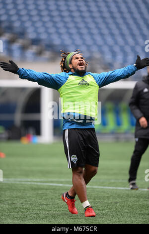 Seattle Sounders defender Roman Torres (29) celebrates his game-winning ...