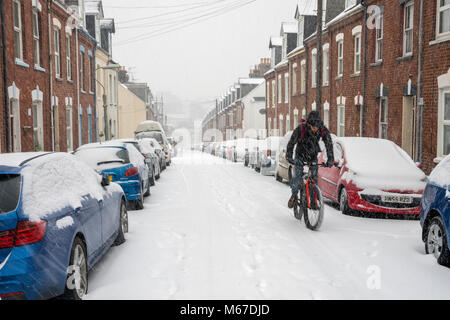 Exeter, Devon, UK. 1st March 2018. UK Weather. Exeter in the heavy snow