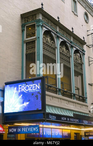 Disney's 'Frozen' at the St. James Theatre, Times Square, NYC, USA Stock Photo