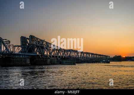 Amtrak Old Saybrook – Old Lyme Bridge   Old Lyme, Connecticut, USA Stock Photo