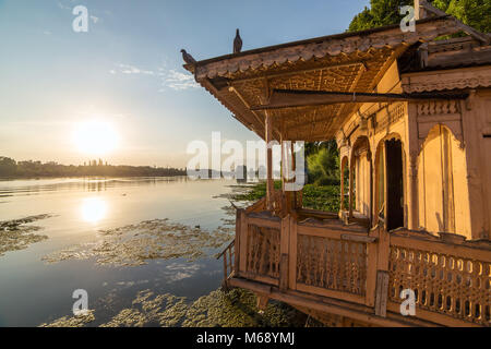 Traditional houseboats on Dal lake in Srinagar, Kashmir, India Stock Photo