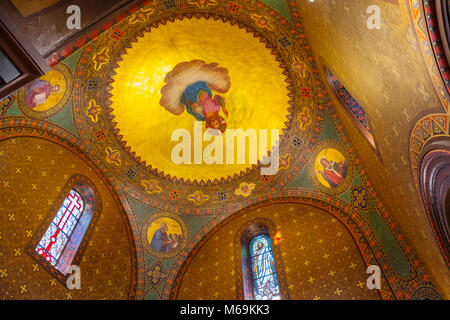 Cathédrale de l'Exaltation de la Sainte Croix. Russian eastern orthodox church. Old town, historic center. Geneva. Switzerland, Europe Stock Photo