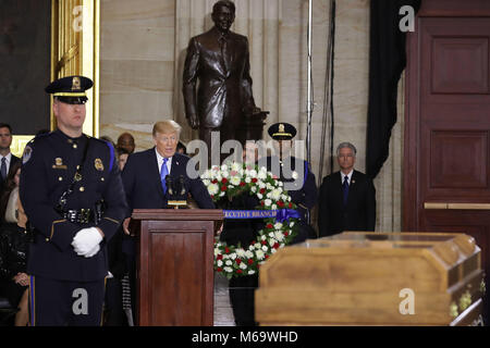 WASHINGTON, DC - FEBRUARY 28: U.S. President Donald Trump delivers remarks during a cereomny to honor Christian evangelist and Southern Baptist minister Billy Graham, whose body will lie in honor in the U.S. Capitol Rotunda February 28, 2018 in Washington, DC. A spiritual counselor for every president from Harry Truman to Barack Obama and other world leaders for more than 60 years, Graham died February 21 at the age of 99. Credit: Chip Somodevilla/Pool via CNP - NO WIRE SERVICE · Photo: Chip Somodevilla/Consolidated News Photos/Chip Somodevilla - Pool via CNP