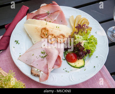 Brot mit Schinken und Käse, Brotzeit, Food, Hessen, Deutschland, Europa Stock Photo