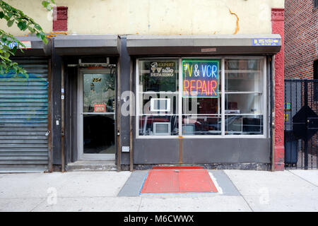A tv and vcr repair shop in the digital age of flat screen and streaming media. Stock Photo