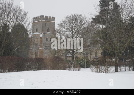 Great Linford, Milton Keynes, UK. 2nd March, 2018. Snow at St. Andrew's Church, Great Linford, Milton Keynes, 2nd of March 2018. Credit: Martin Smith/Alamy Live News Stock Photo