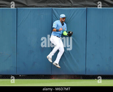 Port Charlotte, Florida, USA. 2nd Mar, 2018. DIRK SHADD | Times .Tampa Bay Rays center fielder Kevin Kiermaier (39) makes a snag at the wall against Philadelphia Phillies third baseman Maikel Franco (7) during second inning Spring Training action at the Charlotte Sports Park in Port Charlotte Friday afternoon (03/02/18) Credit: Dirk Shadd/Tampa Bay Times/ZUMA Wire/Alamy Live News Stock Photo