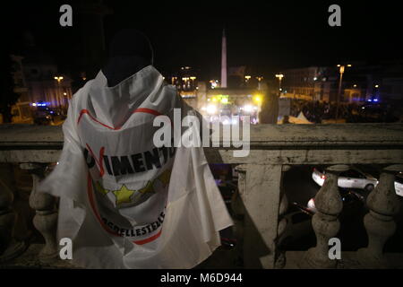 Rome, Italy. 02nd Mar, 2018. 02.03.2018. Piazza del Popolo, Rome, Italy. ITALY-POLITIC-ELECTION-VOTE Closure of the election campaign of the 5-star movement in Piazza del Popolo square in Rome on March 2, 2018. Credit: Independent Photo Agency/Alamy Live News Stock Photo