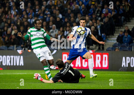 Porto, Portugal. 3rd March 2018. FC Porto's player Iker Rafael Leão in action during first league match between FC Porto and Sporting CP, at Dragon Stadium in Porto, Portugal. Credit: Diogo Baptista/Alamy Live News Stock Photo