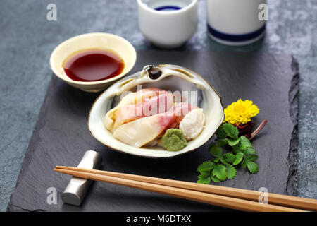 hokkigai (sakhalin surf clam) sashimi, japanese cuisine Stock Photo - Alamy
