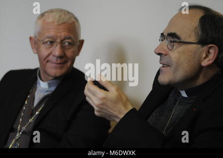 Military archbishop Luc Ravel meets Lyons Archbishop Philippe Barbarin, Lyon, France Stock Photo