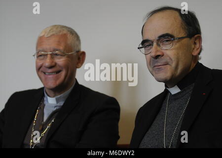 Military archbishop Luc Ravel meets Lyons Archbishop Philippe Barbarin, Lyon, France Stock Photo