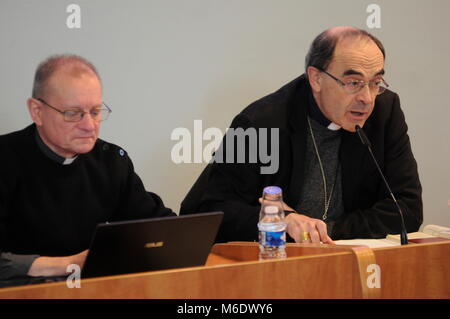 Military archbishop Luc Ravel meets Lyons Archbishop Philippe Barbarin, Lyon, France Stock Photo