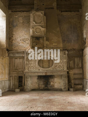 France, Tarn et Garonne, Bruniquel, old chateau, 12th c, interior room,  Les Plus Beaux Villages de France Stock Photo