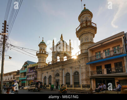 Mawlamyine (Mawlamyaing, Moulmein): Surtee Sunni Jamae Masjid mosque, , Mon State, Myanmar (Burma) Stock Photo