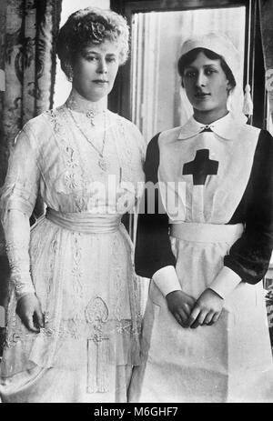 Queen Mary (1867-1953) and her daughter Mary, Princess Royal, later Countess of Harewood (1897-1965) during World War I. Stock Photo